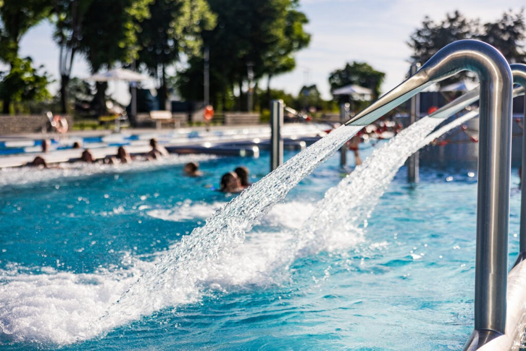 Podróż do Źródła Młodości? Poznaj Niesamowite Właściwości Wód Termalnych!