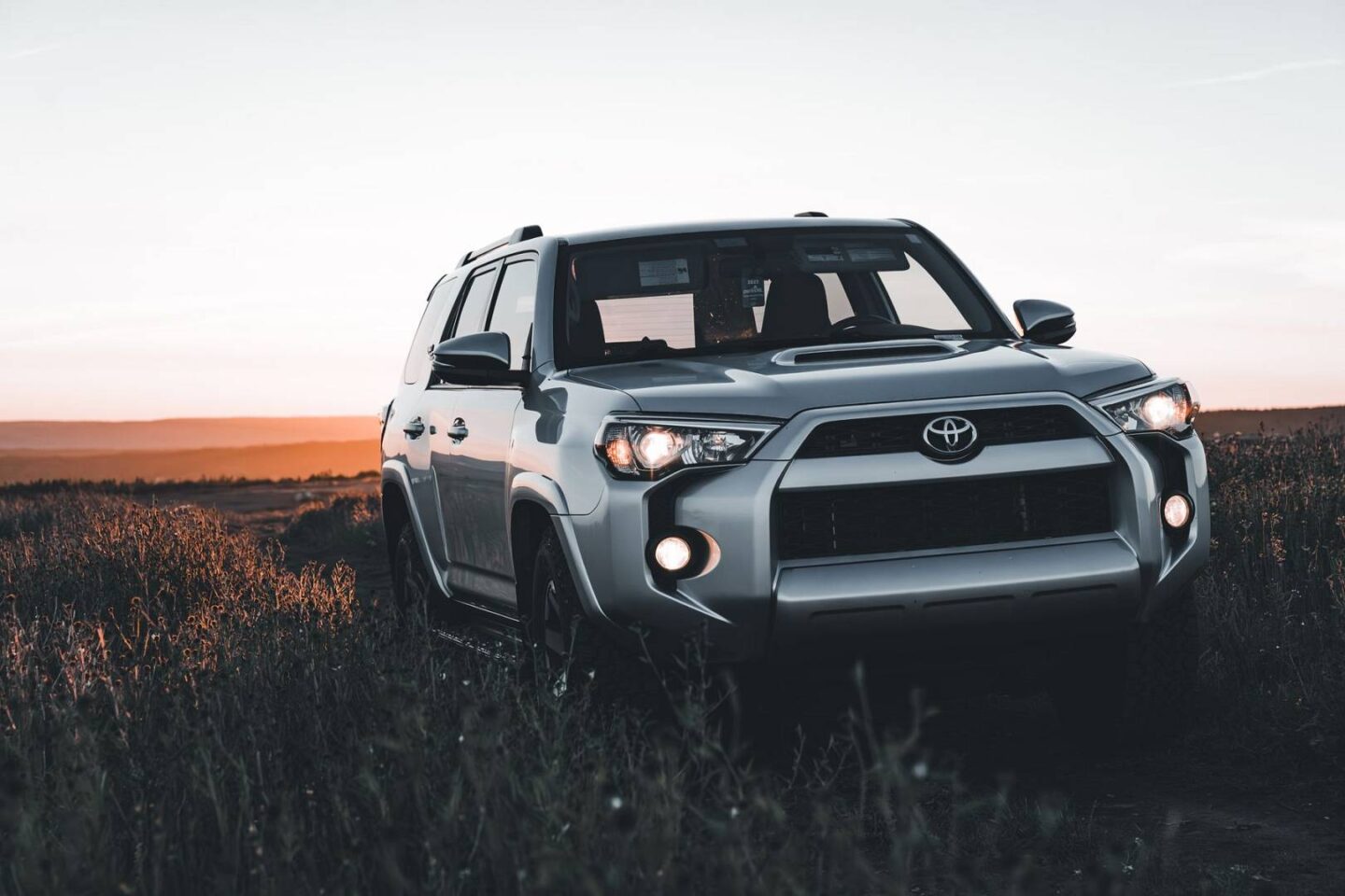 Toyota na leasing. Na co zwrócić uwagę przy wyborze auta i jego finansowania?